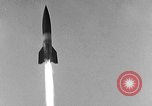 Standbild instabil Kamera Nahaufnahme des deutschen A-4 Rakete starten Peenemunde Deutschland, 1942, aus Sekunde 11 historischem Filmmaterial Videoclip 65675078011