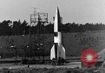 Standbild A-4 Rakete Peenemunde Deutschland, 1942, aus Sekunde 3 historischem Filmmaterial Videoclip 65675078013