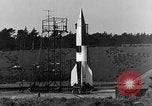 Standbild A-4 Rakete Peenemunde Deutschland, 1942, aus Sekunde 4 historischem Filmmaterial Videoclip 65675078013