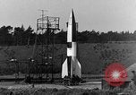 Standbild A-4 Rakete Peenemunde Deutschland, 1942, aus Sekunde 5 historischem Filmmaterial Videoclip 65675078013