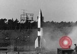 Standbild A-4 Rakete Peenemunde Deutschland, 1942, aus Sekunde 12 historischem Filmmaterial Videoclip 65675078013