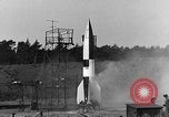 Standbild A-4 Rakete Peenemunde Deutschland, 1942, aus Sekunde 13 historischem Filmmaterial Videoclip 65675078013