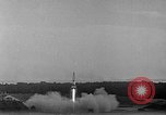 Standbild A-4 Rakete starten Peenemunde Deutschland, 1942, aus Sekunde 10 historischem Filmmaterial Videoclip 65675078016