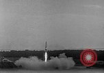 Standbild A-4 Rakete starten Peenemunde Deutschland, 1942, aus Sekunde 15 historischem Filmmaterial Videoclip 65675078016