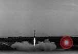 Standbild A-4 Rakete starten Peenemunde Deutschland, 1942, aus Sekunde 16 historischem Filmmaterial Videoclip 65675078016