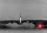 Standbild A-4 Rakete starten Peenemunde Deutschland, 1942, aus Sekunde 32 historischem Filmmaterial Videoclip 65675078016