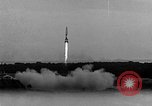 Standbild A-4 Rakete starten Peenemunde Deutschland, 1942, aus Sekunde 45 historischem Filmmaterial Videoclip 65675078016