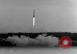Standbild A-4 Rakete starten Peenemunde Deutschland, 1942, aus Sekunde 56 historischem Filmmaterial Videoclip 65675078016