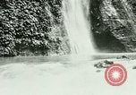 Immagine di Cascate Pagsanjan Isola di Luzon nelle Filippine, 1915, secondo 33 filmato di repertorio 65675078035