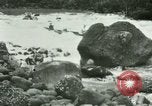 Immagine di Cascate Pagsanjan Isola di Luzon nelle Filippine, 1915, secondo 56 filmato di repertorio 65675078035