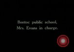 Standbild Bontoc philippinische Schulkinder Philippinen, 1915, aus Sekunde 15 historischem Filmmaterial Videoclip 65675078042