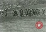 Image Bontoc forer dans les troupes Philippines Bontoc Philippines, 1915, de la seconde 9 séquences d'archives historiques vidéo 65675078045