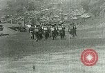 Image Bontoc forer dans les troupes Philippines Bontoc Philippines, 1915, de la seconde 15 séquences d'archives historiques vidéo 65675078045