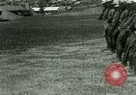 Image Bontoc forer dans les troupes Philippines Bontoc Philippines, 1915, de la seconde 33 séquences d'archives historiques vidéo 65675078045
