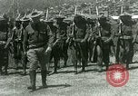 Image Bontoc forer dans les troupes Philippines Bontoc Philippines, 1915, de la seconde 45 séquences d'archives historiques vidéo 65675078045