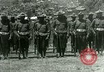 Image Bontoc forer dans les troupes Philippines Bontoc Philippines, 1915, de la seconde 56 séquences d'archives historiques vidéo 65675078045