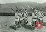 Immagine di Truppe Ifugao Filippine, 1915, secondo 49 filmato di repertorio 65675078048