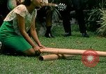 Standbild Weg des Lebens Philippinen, 1971, aus Sekunde 52 historischem Filmmaterial Videoclip 65675078050
