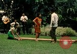 Standbild Weg des Lebens Philippinen, 1971, aus Sekunde 55 historischem Filmmaterial Videoclip 65675078050