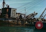 Standbild bombardiert Wellenbrecher Italien, 1944, aus Sekunde 19 historischem Filmmaterial Videoclip 65675078061