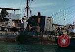 Standbild bombardiert Wellenbrecher Italien, 1944, aus Sekunde 26 historischem Filmmaterial Videoclip 65675078061