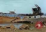 Standbild bombardiert Wellenbrecher Italien, 1944, aus Sekunde 59 historischem Filmmaterial Videoclip 65675078061