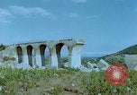 Standbild motor Transportbrücke Italien, 1944, aus Sekunde 42 historischem Filmmaterial Videoclip 65675078069