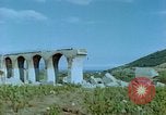 Standbild motor Transportbrücke Italien, 1944, aus Sekunde 44 historischem Filmmaterial Videoclip 65675078069