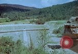 Standbild beschädigt Bahnstrecke Italien, 1944, aus Sekunde 8 historischem Filmmaterial Videoclip 65675078070