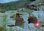 Standbild beschädigt Bahnstrecke Italien, 1944, aus Sekunde 13 historischem Filmmaterial Videoclip 65675078070