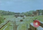 Standbild beschädigt Bahnstrecke Italien, 1944, aus Sekunde 34 historischem Filmmaterial Videoclip 65675078070