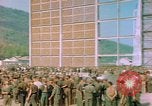 Immagine di Prigionieri tedeschi Francia, 1944, secondo 57 filmato di repertorio 65675078081