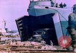 Standbild Landing Ship Tank Frankreich, 1944, aus Sekunde 56 historischem Filmmaterial Videoclip 65675078086