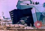 Standbild Landing Ship Tank Frankreich, 1944, aus Sekunde 59 historischem Filmmaterial Videoclip 65675078086