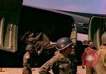 Standbild verletzte Soldaten Frankreich, 1944, aus Sekunde 27 historischem Filmmaterial Videoclip 65675078087