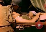 Standbild verletzte Soldaten Frankreich, 1944, aus Sekunde 40 historischem Filmmaterial Videoclip 65675078087