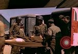 Standbild verletzte Soldaten Frankreich, 1944, aus Sekunde 48 historischem Filmmaterial Videoclip 65675078087