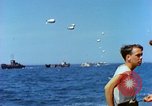 Standbild alliierte Invasion im Englischen Kanal, 1944, aus Sekunde 35 historischem Filmmaterial Videoclip 65675078096