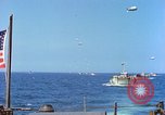 Standbild alliierte Invasion im Englischen Kanal, 1944, aus Sekunde 44 historischem Filmmaterial Videoclip 65675078096