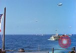 Standbild alliierte Invasion im Englischen Kanal, 1944, aus Sekunde 45 historischem Filmmaterial Videoclip 65675078096