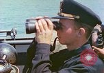 Standbild Kirche Service im Englischen Kanal, 1944, aus Sekunde 14 historischem Filmmaterial Videoclip 65675078097