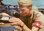 Standbild Kirche Service im Englischen Kanal, 1944, aus Sekunde 30 historischem Filmmaterial Videoclip 65675078097
