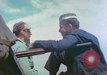 Standbild Kirche Service im Englischen Kanal, 1944, aus Sekunde 35 historischem Filmmaterial Videoclip 65675078097