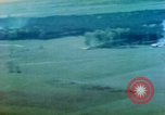 Standbild strafing Deutsche Ziele Deutschland, 1945, aus Sekunde 34 historischem Filmmaterial Videoclip 65675078102