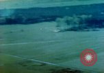 Standbild strafing Deutsche Ziele Deutschland, 1945, aus Sekunde 35 historischem Filmmaterial Videoclip 65675078102
