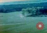 Standbild strafing Deutsche Ziele Deutschland, 1945, aus Sekunde 36 historischem Filmmaterial Videoclip 65675078102