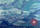 Standbild alliierte Bombenangriffe Deutschland, 1945, aus Sekunde 21 historischem Filmmaterial Videoclip 65675078106