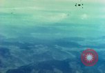 Standbild alliierte Bombenangriffe Deutschland, 1945, aus Sekunde 30 historischem Filmmaterial Videoclip 65675078106