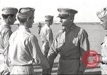Standbild Lieutenant General Spaatz Italien, 1944, aus Sekunde 17 historischem Filmmaterial Videoclip 65675078111