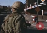 Standbild amerikanischer Soldat Washington DC USA, 1968, aus Sekunde 15 historischem Filmmaterial Videoclip 65675078123